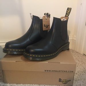 Doc Marten Chelsea Boots Black